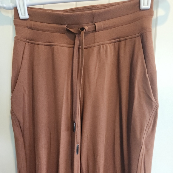 Lululemon Ready to Rulu Straight-Leg High-Rise Pant Brown Size 0 - Picture 8 of 9